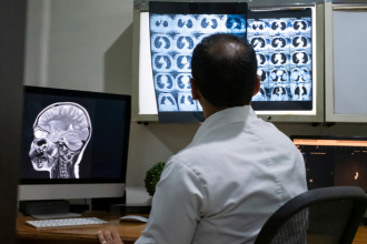 Luciano Guimaraes Tebar analisa como a economia das neurotecnologias está transformando o mercado financeiro.