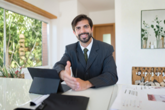 Expectativas desalinhadas e perda de valor antes da compra do imóvel com Alex Nabuco dos Santos.
