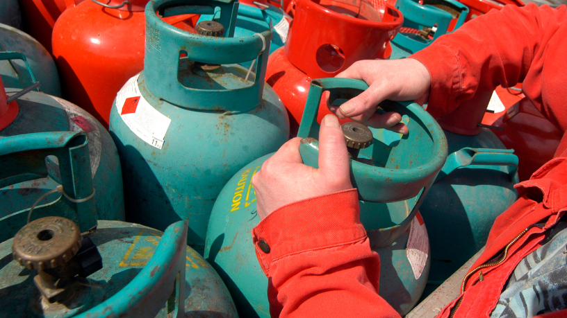 Executivos se reúnem para discutir a oferta de gás no Brasil por iniciativa da Liderroll com Paulo Roberto Gomes Fernandes.